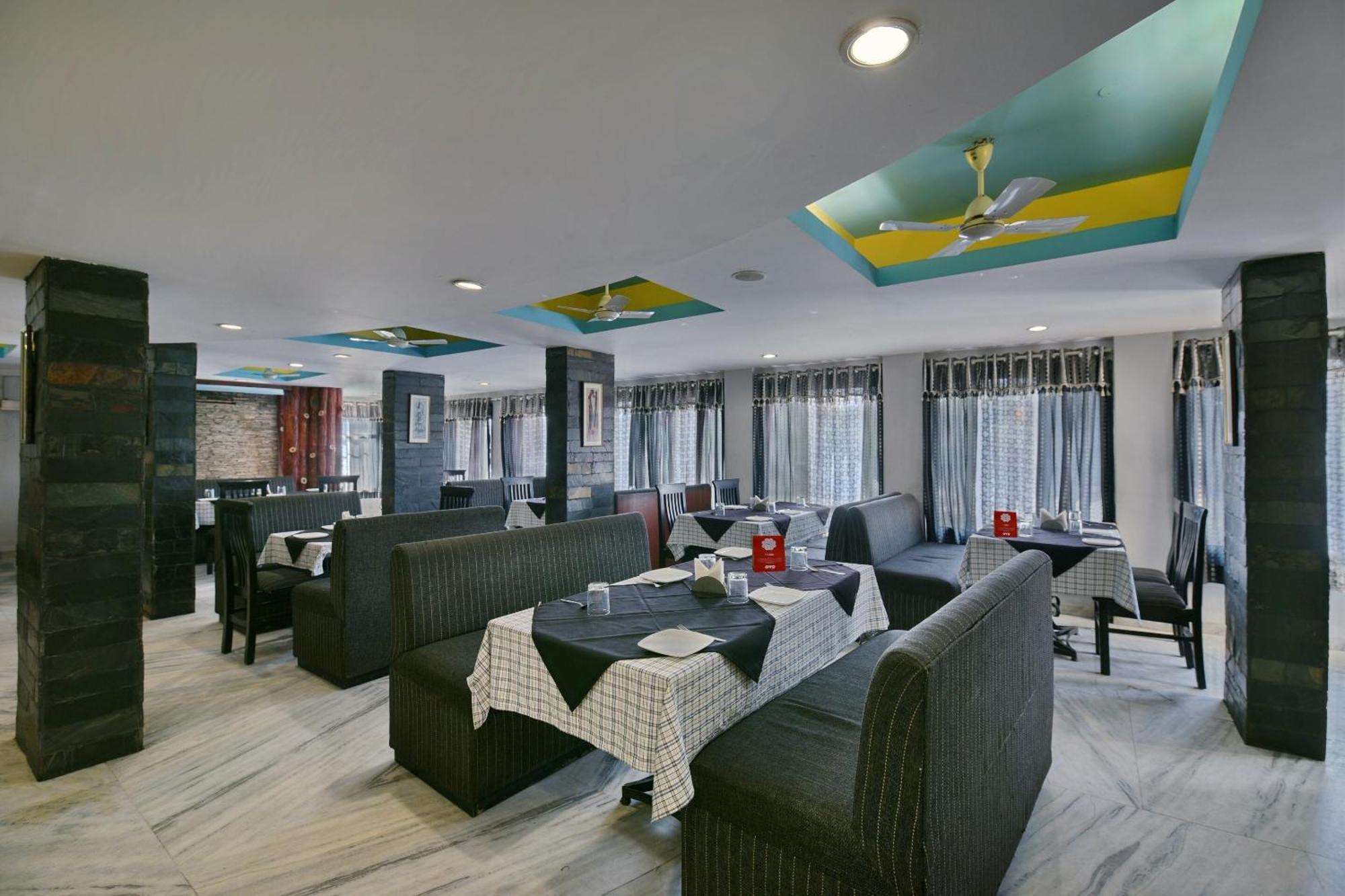 Collection O Diamond And Residences Indaur Exteriér fotografie