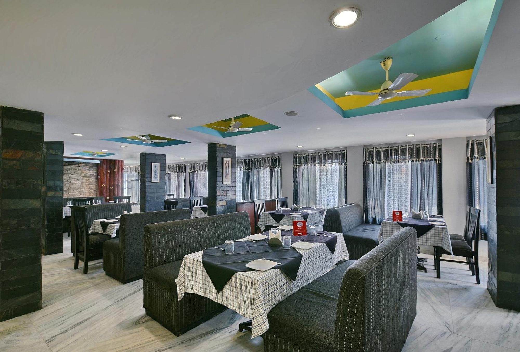 Collection O Diamond And Residences Indaur Exteriér fotografie
